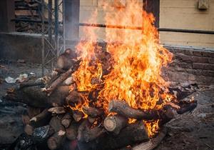 الإفتاء: حرق جُثة المتوفي بمرض الإيبولا جائز شرعًا
