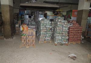 ضبط صاحب ورشة بالزاوية الحمراء لاتهامه بتصنيع رتب عسكرية واكسسوارات الشرطة