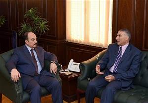 محافظ الإسكندرية يبحث إنشاء شبكة مواصلات تربط المدينة بـ "برج العرب" 