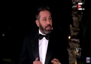 حازم إمام يكشف عن سؤال تمنى توجيهه لميسي