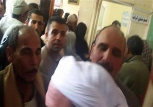 تجمهر العشرات بمكتب تموين المحمودية احتجاجا على حذفهم من بطاقات التموين