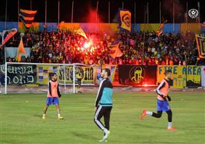 صورة- جماهير الإسماعيلي تخلد ذكرى شهداء الأهلي والزمالك