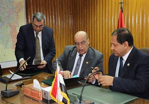 محافظ الغربية يعتمد تعريفة جديدة لخطوط السيارات بزيادة 15 % إلى 20 %