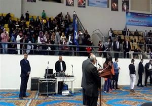 بالصور.. "مميش" يكرّم 750 طالبًا من أبناء العاملين بقناة السويس