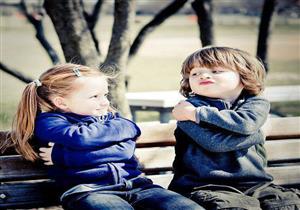 "بنتك باسها زميلها في الحضانة"..  عليك التصرف بتلك الطريقة