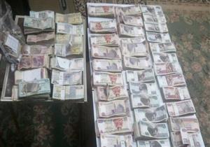 بعد سرقة ربع مليون جنيه من موظف بالجيزة.. عصابة الشرطة المزيفة في قبضة الأمن