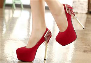 لهذا السبب.. كندا ستحظر ارتداء "الكعب العالي" في أماكن العمل