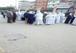 احتجاج ممرضات كفر الزيات العام على قرارات المدير