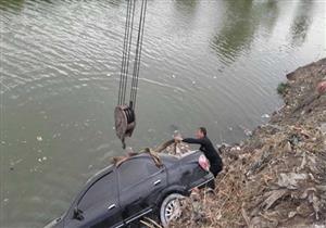 بالصور.. إصابة رئيس محكمة إثر انقلاب سيارته في ترعة بالدقهلية