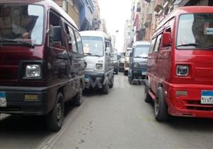 بسبب الأجرة.. سائقو "بركة السبع" يضربون عن العمل.. ورئيس المدينة: جاري حل الأزمة 