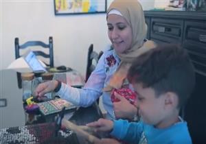 سيدة الرسم بالمسامير: "برسم بكل حاجه حوليا"