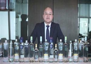 تعرف على أغرب وظيفة في العالم.. "متذوق الماء"