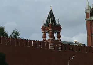 بالفيديو.. جدار الكرملين يتحوّل إلى بطاقة معايدة للنساء