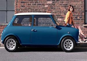 بالصور.. شركة انجليزية تطلق نسخة كلاسيكية من MINI بـ"مليون ونصف"