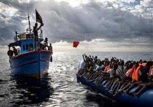 مقتل 6 أشخاص وإنقاذ المئات من البحر الأبيض المتوسط