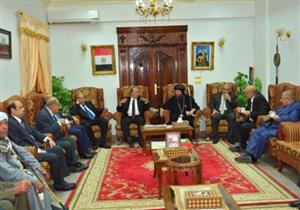 بالصور.. رئيس جامعة أسيوط خلال زيارته عددًا من الكنائس: الإرهاب لن ينتقص من عزيمتنا.. "صور"