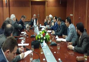 التنمية الصناعية تدرس إقامة منطقة سورية للصناعات النسيجية في العاشر من رمضان