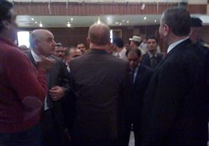 بالصور.."النمنم" ومحافظ كفر الشيخ يتفقدان أعمال ترميمات قصر ثقافة دسوق