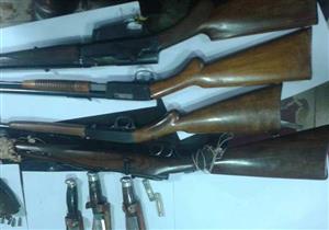 بالصور- ضبط أسلحة وذخائر داخل طرد بمطار القاهرة قبل شحنه لفرنسا