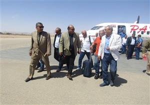 بالصور .. وفد من "الآثار" يصل مطار أبو رديس متوجهًا لمدينة سانت كاترين 