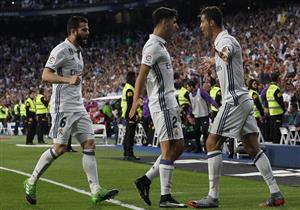 بالفيديو.. الريال يضرب إشبيلية برباعية في طريقه للتتويج.. وبرشلونة يتمسك بالأمل