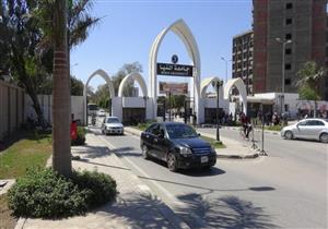 جامعة المنيا تحذّر المراقبين من السماح بدخول الهواتف للجان الامتحانات