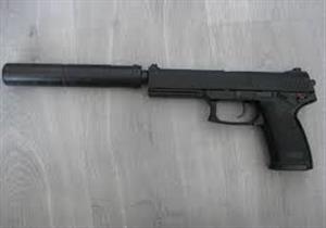 ذُعر بين أهالي أكتوبر بسبب "مسدس كاتم للصوت".. والأمن يرد