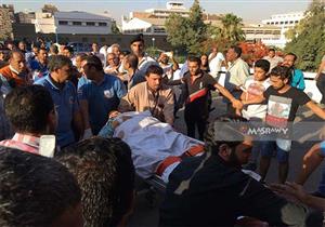 بالفيديو- أحد أقارب مصابي حادث المنيا أمام معهد ناصر: "لحد إمتى.. كفاية"