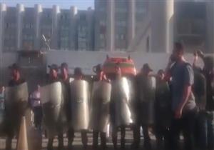 مشادات بين أهالي مصابي حادث المنيا والأمن في معهد ناصر