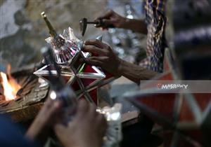 بالصور- قصة فانوس يربط الأجداد بالأبناء