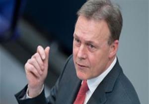 اشتراكي ألماني بارز يشكك في التعاون الاستخباراتي مع واشنطن