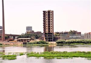 بالصور.. القوات المسلحة تفجّر برجًا مخالفًا في بنها