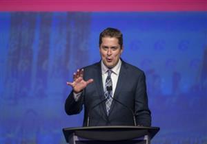 زعيم المعارضة الكندية يدعو لوحدة المحافظين مع تزايد الدعوات لاقالته