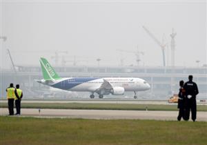 إلغاء 400 رحلة طيران وإغلاق المدارس بالصين استعدادا للإعصار "مانجكوت"