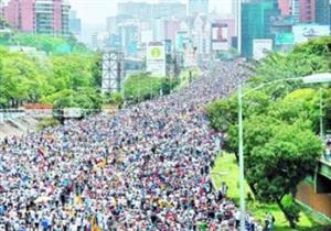 صراع السلطة بفنزويلا في مفترق طرق بين الاشتراكية والموت