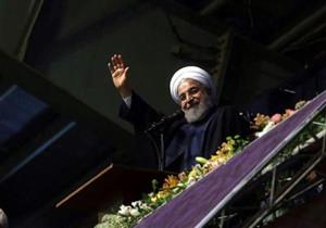 الرئيس الإيراني يشن هجوما عنيفا على التيار المحافظ