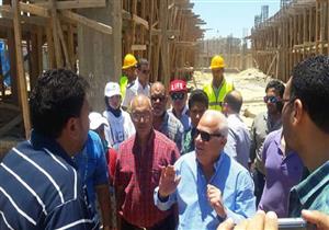 بالصور..محافظ بورسعيد يتفقد أعمال إنشاء سوق السمك الجديد