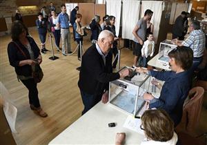 الناخبون يصوتون في الجولة الثانية من الانتخابات البرلمانية الفرنسية