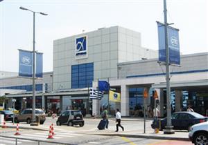 طوارئ في مطار أثينا بعد مكالمة عن محاولة اختطاف طائرة