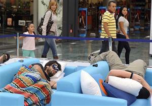 مسابقة نجم القيلولة ..النوم في مول وشرط الفوز "الأعلى شخيراً" بمدريد