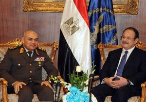 وزير الداخلية يهنئ وزير الدفاع ورئيس الأركان بمناسبة حلول عيد الفطر المبارك