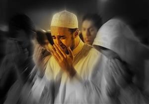 العشر الأواخر.. تعرف علي الفرق بين قيام الليل والتهجد؟