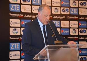 أبو ريدة يُنهي أزمة الأهلي والكاف