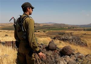 صورة وخبر: الجولان المحتلة.. جندي إسرائيلي يراقب حدود سوريا  