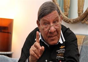 مفيد فوزي يناشد المشجعين بعدم استخدام الشماريخ والليزر في وجه اللاعبين