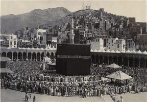 فيديو نادر لصلاة التراويح بالحرم المكى منذ اكثر من 30 عام