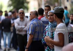 طلاب الثانوية العامة يؤدون امتحان اللغة الأجنبية الأولى -(فيديو وصور)