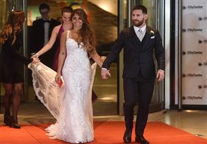 بالصور- فستان صديقة ميسي يلفت الأنظار في حفل زفافهما