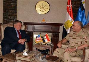 رئيس الأركان يلتقي قائد القيادة الإفريقية- الأمريكية وسفير الولايات المتحدة لدى ليبيا