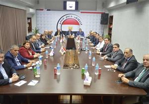 دعم مصر يتعهد بالحفاظ على الدولة والانحياز للشعب داخل البرلمان 